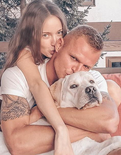 Дмитрий Тарасов вновь отобрал у жены автомобиль