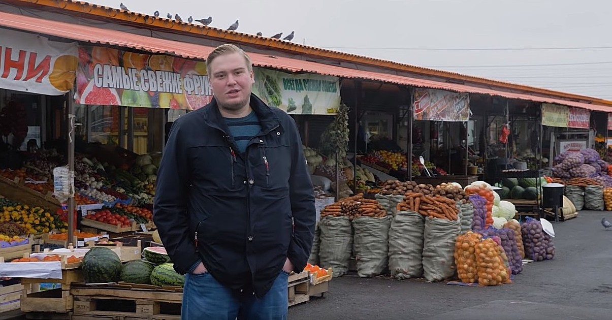 С небес на землю: 100-килограммовый питерский бизнесмен месяц выживал на 3500 рублей