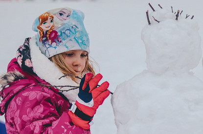 Мамины заметки: как гулять с активным и очень любознательным младенцем