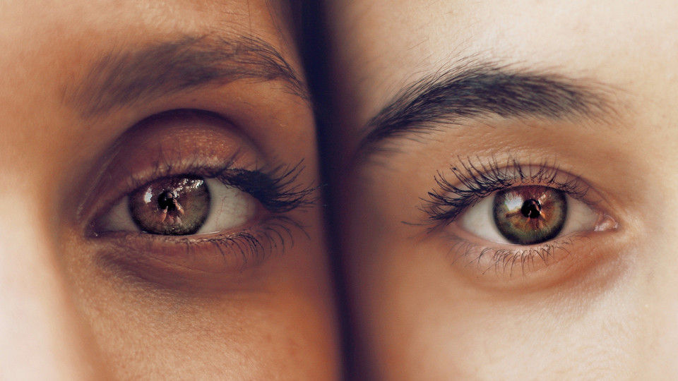 Почему воспаляются глаза и как им помочь в домашних условиях?