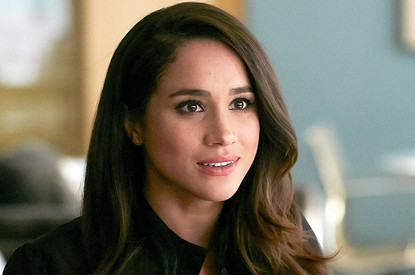 Поклонницы Меган Маркл увлекаются каллиграфией вслед за герцогиней