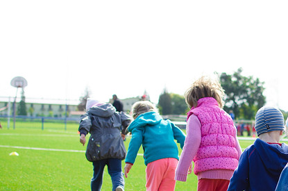 Ребенок не хочет в сад: 5 реальных способов, как облегчить расставание