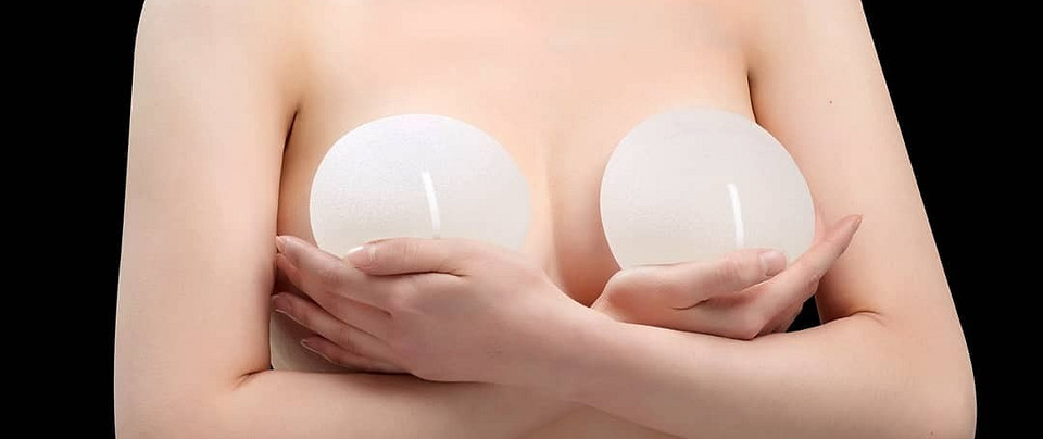 Топ-5 пластических операций, которые нужны каждой третьей рожавшей женщине
