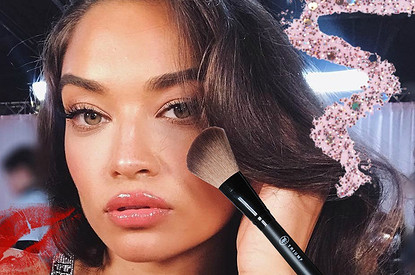 Сияющая кожа и нежный румянец : повторяем макияж ангелов Victorias secret бюджетной косметикой