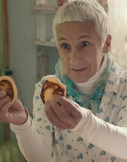 Бабушка балует ребенка: 5 советов маме, как тактично склонить старшее поколение на свою «линию воспитания»