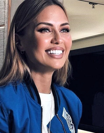 Виктория Боня нашла оригинальный способ замаскировать акне