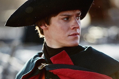 Павел Табаков посетовал, что девушки им пользуются