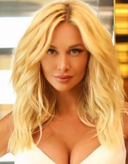 35-летняя Виктория Лопырева официально подтвердила беременность