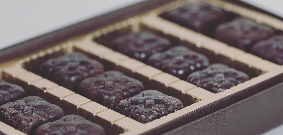 Чем полезен горький шоколад: плюсы и минусы любимого лакомства