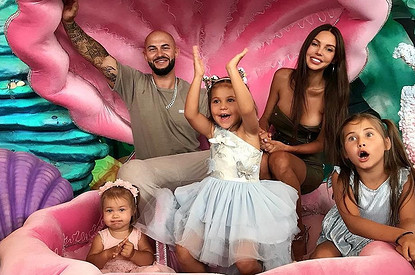 Оксана Самойлова ответила хейтерам касательно воспитания детей