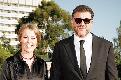 В сети пишут, что Ксения Собчак ушла от мужа