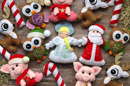 Новогодние игрушки из фетра своими руками: подборка идей