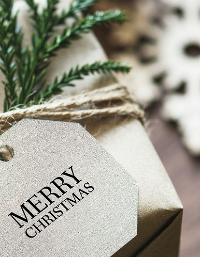 Как выбрать подарок на Новый год для коллег и начальника?