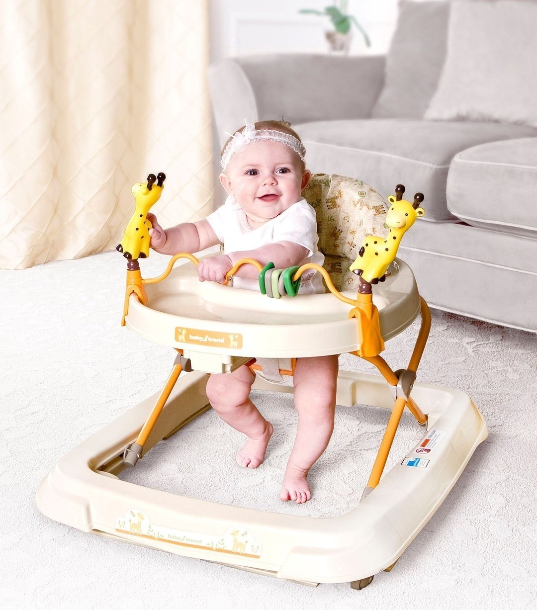 Бытует мнение, что долгое нахождение в них мальчиков, может привести к проблемам с мочеполовыми органами, а у девочек к дисплазии тазобедренных суставов. Но эти доводы еще не подтверждены...