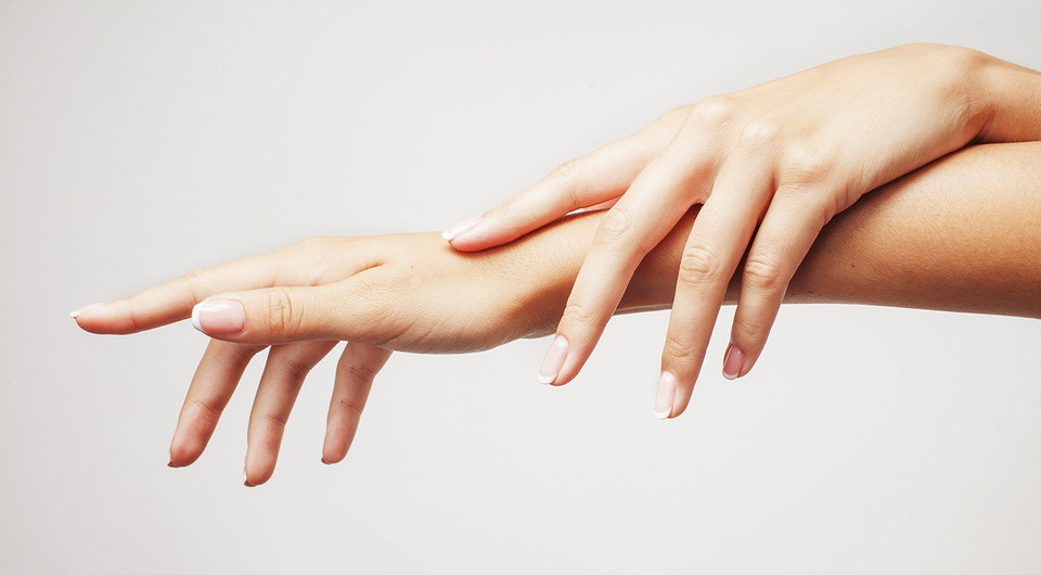 5 незыблемых правил, как ухаживать за кожей рук зимой