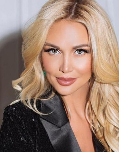 Беременная Виктория Лопырева встретилась с Нюшей в Америке и расспросила ее про роды