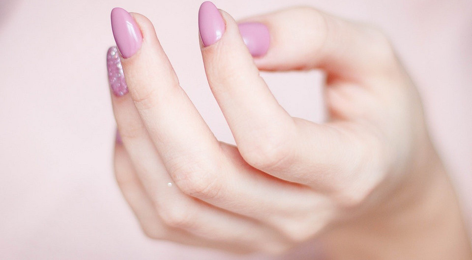 7 плохих привычек, которые портят внешний вид ногтей