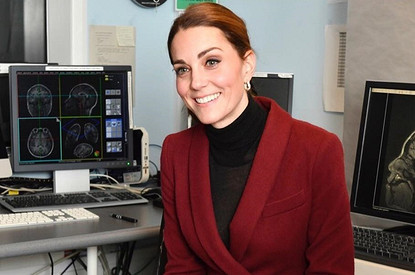 Кейт Миддлтон показала интересный рождественский образ, в котором можно встречать Новый год