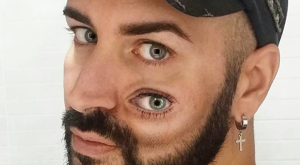 Итальянский визажист создает реалистичные оптические иллюзии на своем лице