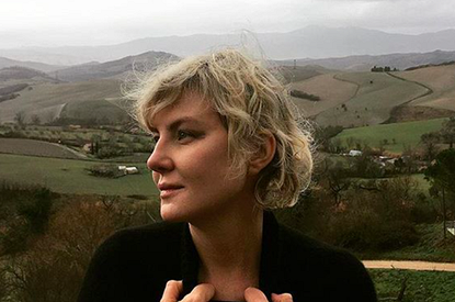 Рената Литвинова надела самую странную шапку из существующих