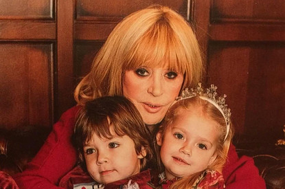 Не узнать: Алла Пугачева взбудоражила сеть снимком без макияжа