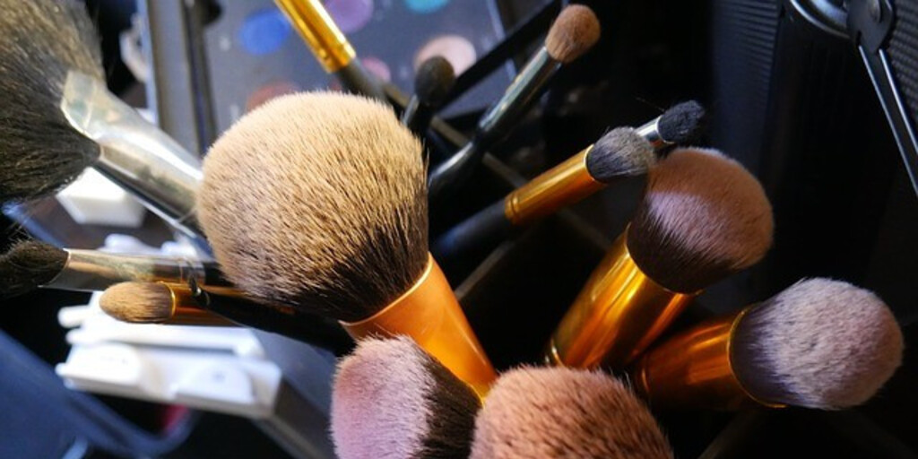 9 главных кистей для макияжа: какая для чего нужна
