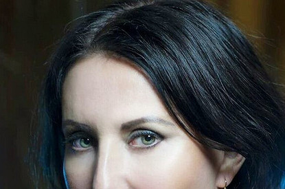 Алике Смеховой 50: как ей удается выглядеть на 15 лет моложе?