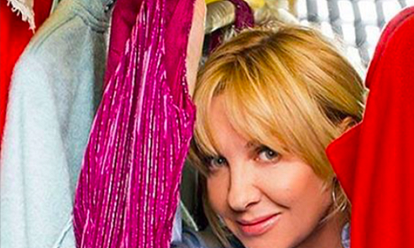 Елена Яковлева показала, как блондинкам носить голубой цвет