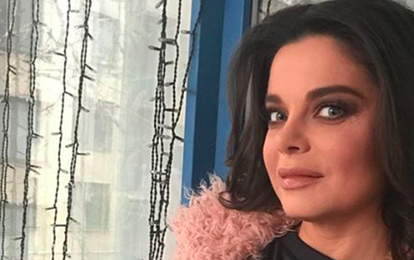 Наташа Королева показала, как носить цветную тунику