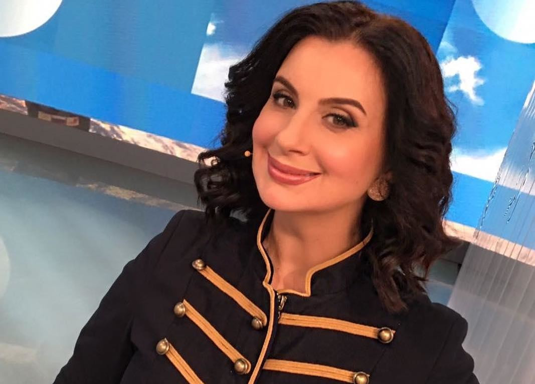 Телеведущая Екатерина Стриженова впервые стала бабушкой