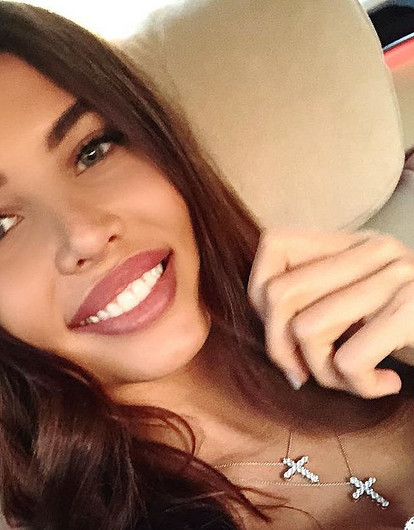 Возлюбленная Тимати вышла в свадебном платье за миллион рублей