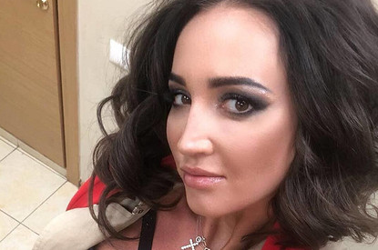 Ольга Бузова расплакалась, отвечая на вопросы о бывшем муже