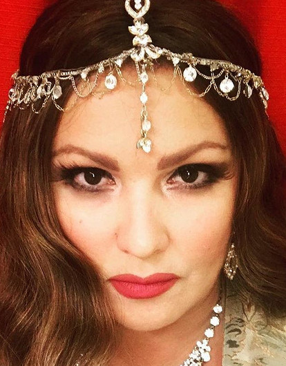 Звездный скандал: Анну Нетребко с семьей выгнали из театра