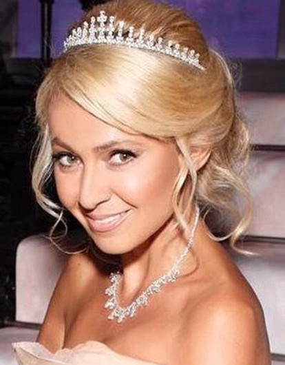 Яна Рудковская ответила хейтерам, что будет воспитывать сына еще жестче