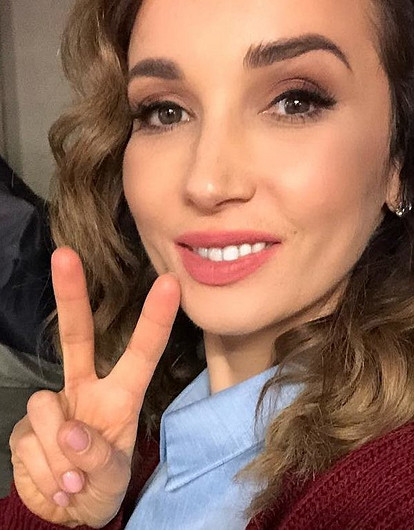 Тест Анфисы Чеховой: какого цвета платье ты выбираешь?