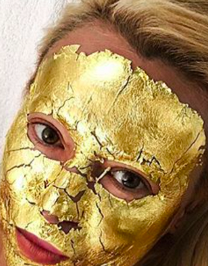 Вся правда о любимых «золотых масках» Яны Рудковской