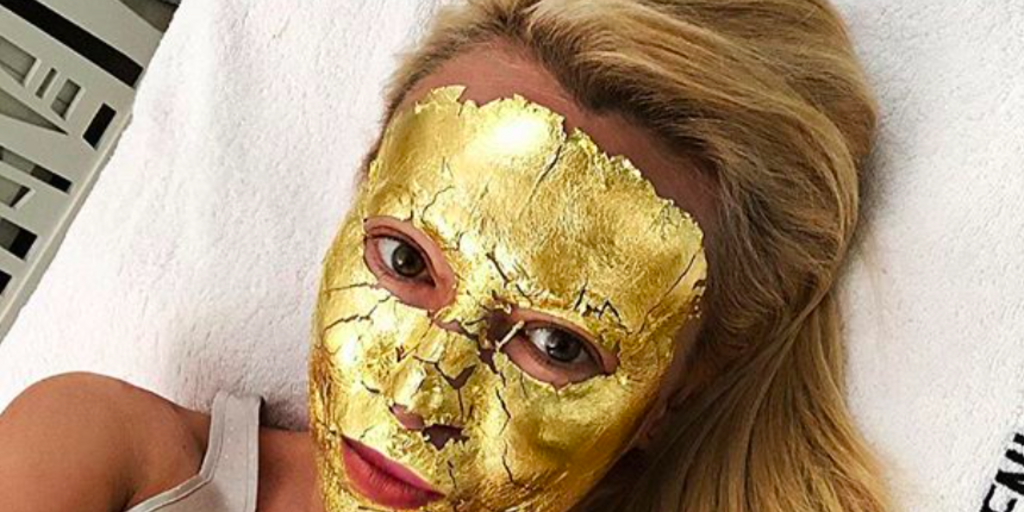Вся правда о любимых «золотых масках» Яны Рудковской