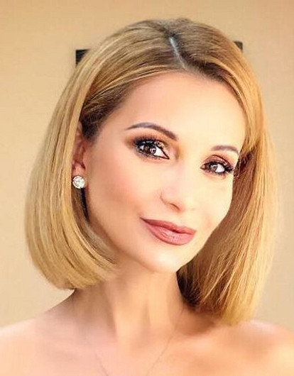 Последний звонок: Ольгу Орлову сравнили с одноклассницами сына