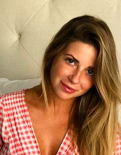 Галина Юдашкина показала, как стоит носить пиджак с шортами этим летом