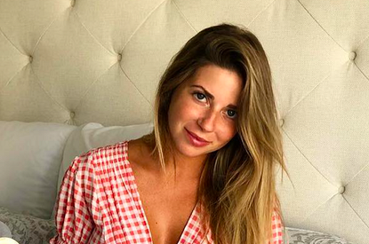 Галина Юдашкина показала, как стоит носить пиджак с шортами этим летом