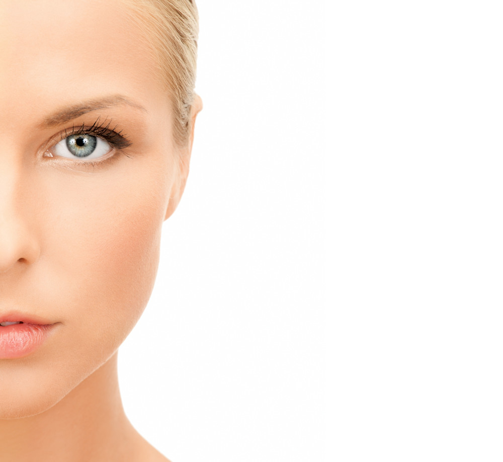 Пугающая правда о морщинах на лице и синяках под глазами