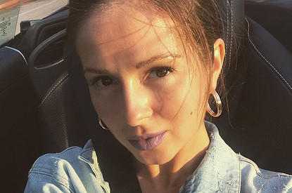 Беременная Нюша продемонстрировала смелое декольте