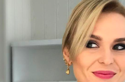 Была ли «пластика»? Пелагея показала идеальную форму груди