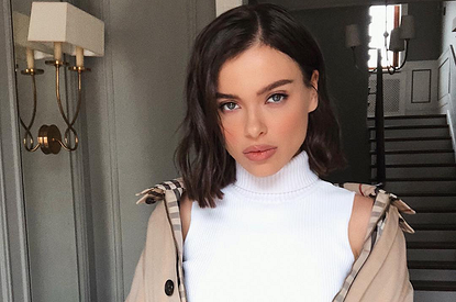 Елена Темникова показала, как сделать летнюю версию макияжа «смоки айс»