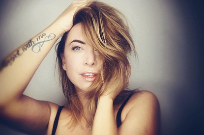 Наталья Фриске возвращается на сцену ради сестры