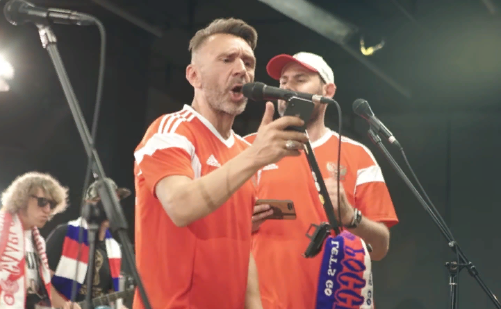 Семен Слепаков и Сергей Шнуров записали матерную песню о победах сборной России