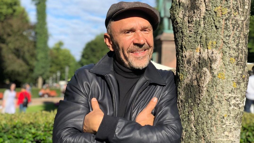 Сергей Шнуров впервые за долгое время показал взрослых сына и дочь
