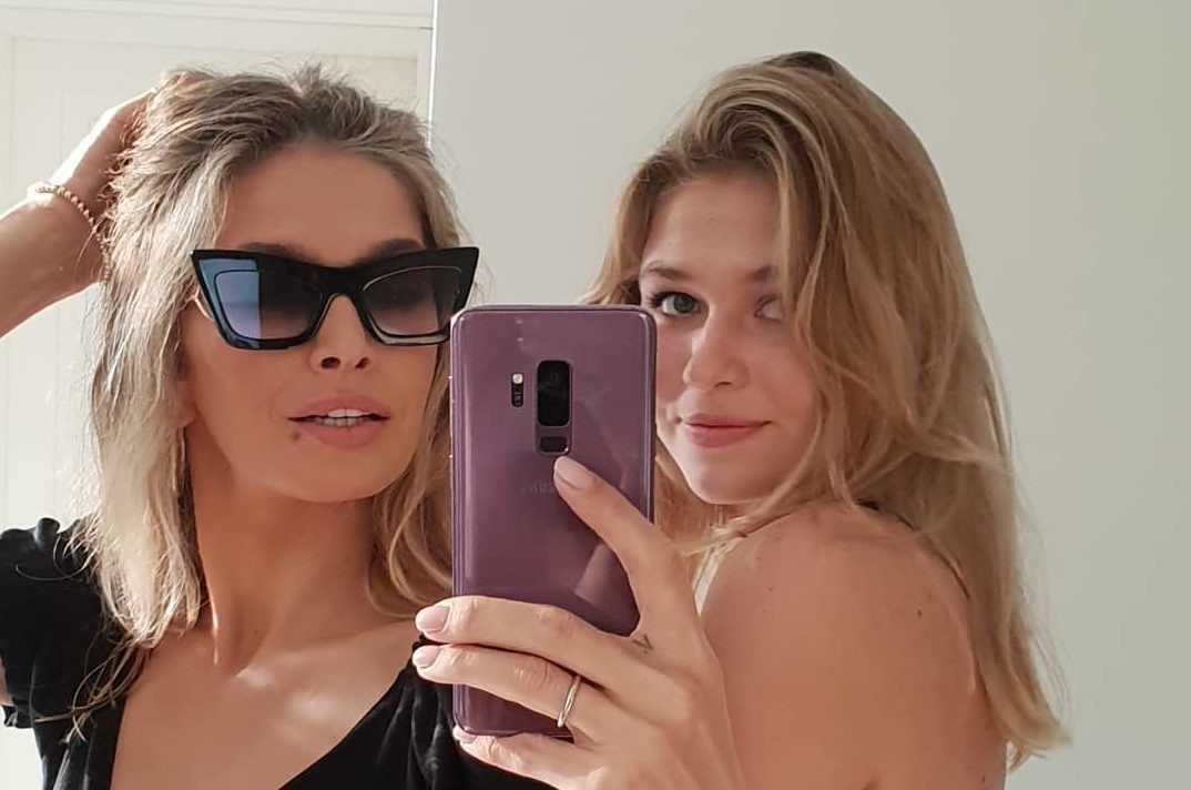 Яблоко от яблоньки Вера Брежнева и ее дочь похвастались