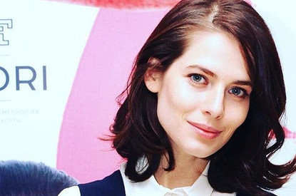 Юлия Снигирь отметила юбилей в компании Евгения Цыганова и его семьи