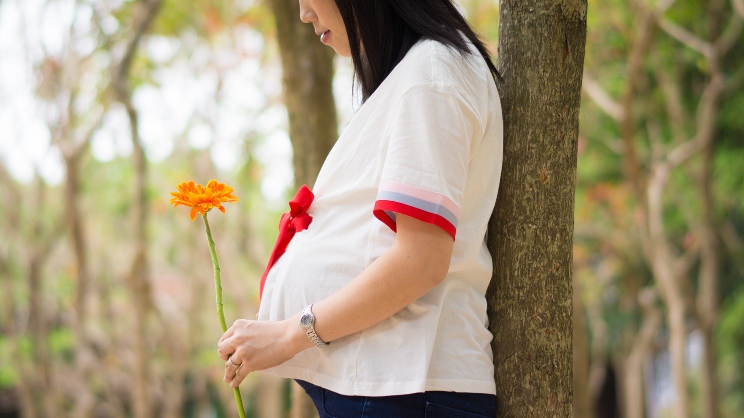 Симптомы на ранних сроках беременности: чего стоит бояться?